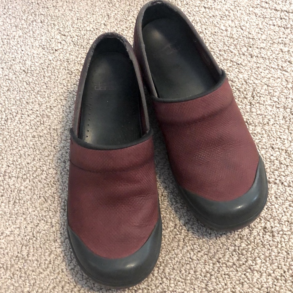 Dansko sport clog